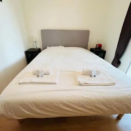 72m With Terrace And Garden Center Of Apartment Baden